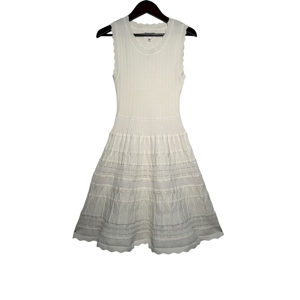 Willow & Wind Dress S White Knit Fit & Flare SL Scalloped Hem Summer Minimalist